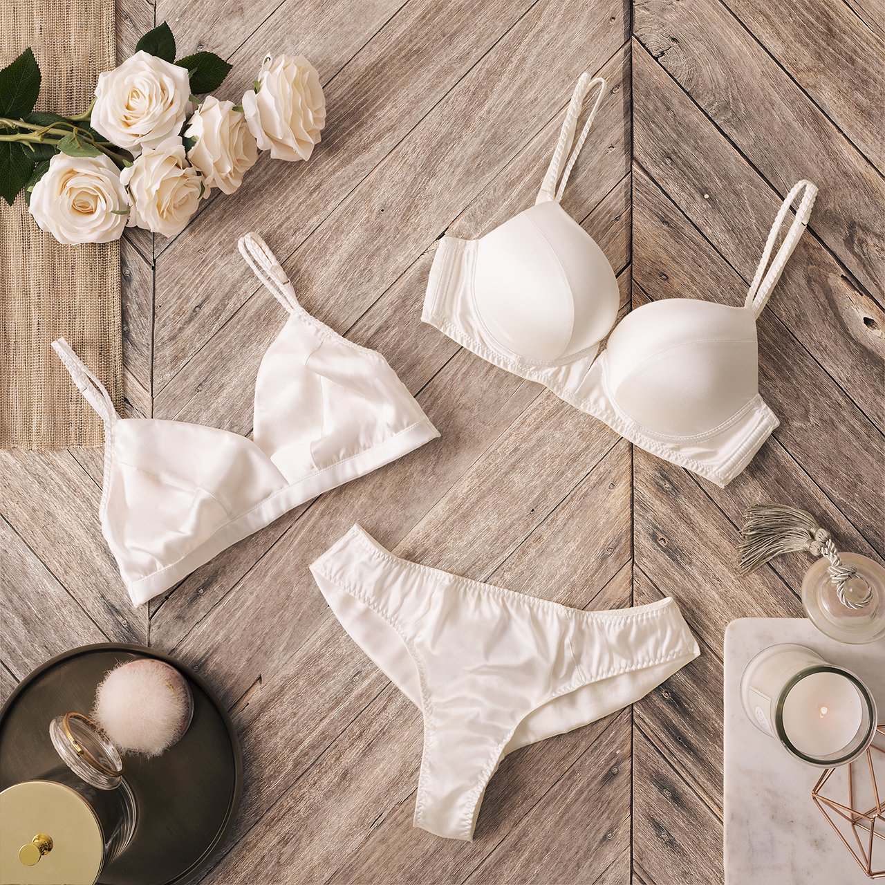 Intimissimi SE: Silk bras, now in triangle and pushup!