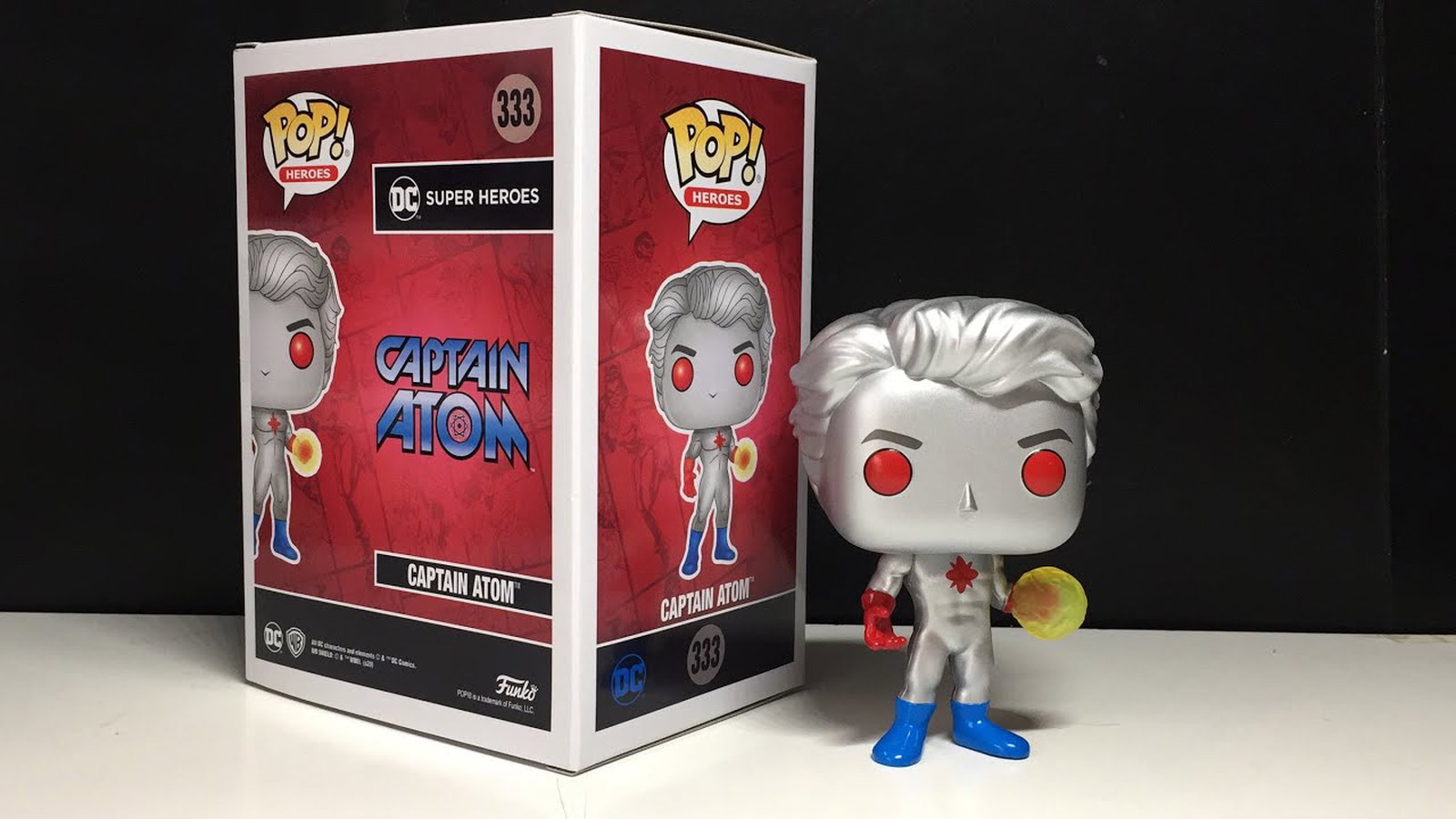 Pop In A Box: 🤓⚛️ Capitan Atom è arrivato!