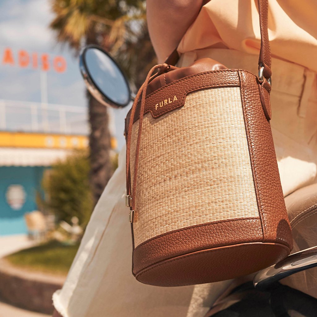 Furla US: We have you covered for your next beach trip